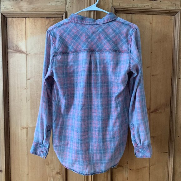 NWT Rails Soft Button-Down - Picture 2 of 5